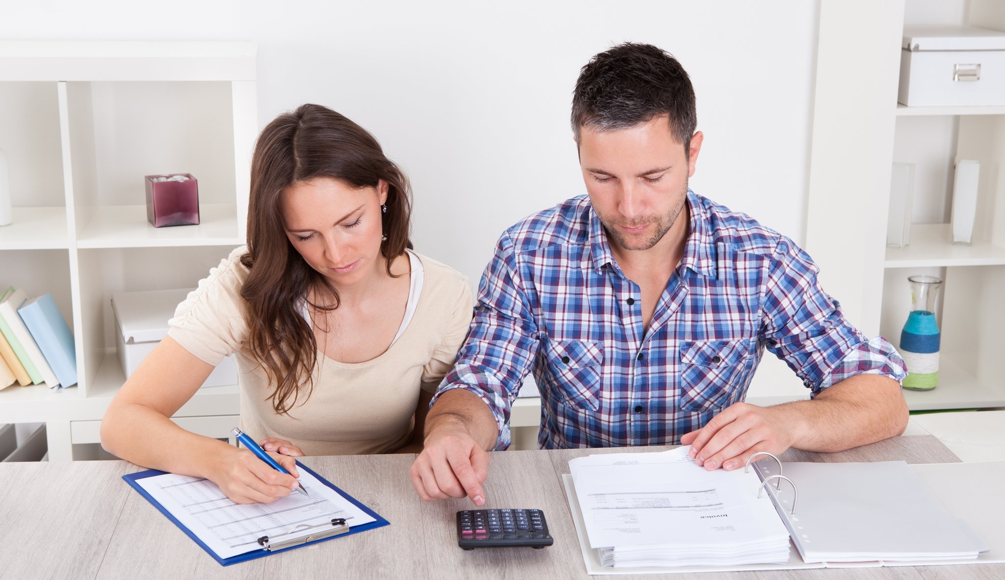 Если вторая ипотека в семье - обоснованная необходимость, нужно искать способы получить заветный кредит.